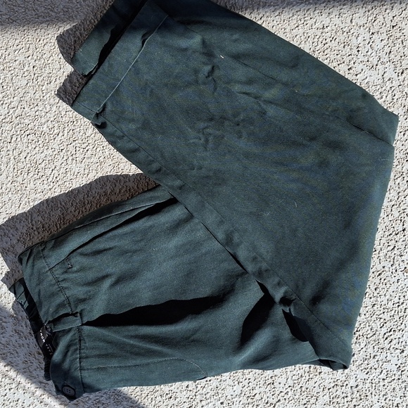 Zara Deep Green Capris - XS - Picture 6 of 6